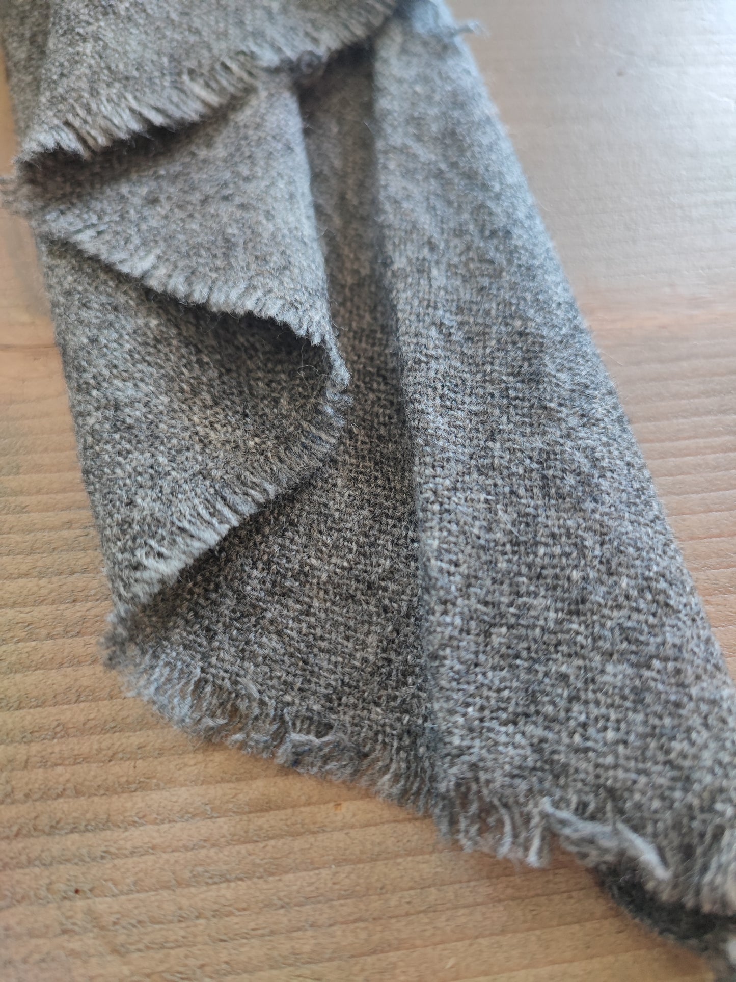 Mykt grått kasjmirskjerf