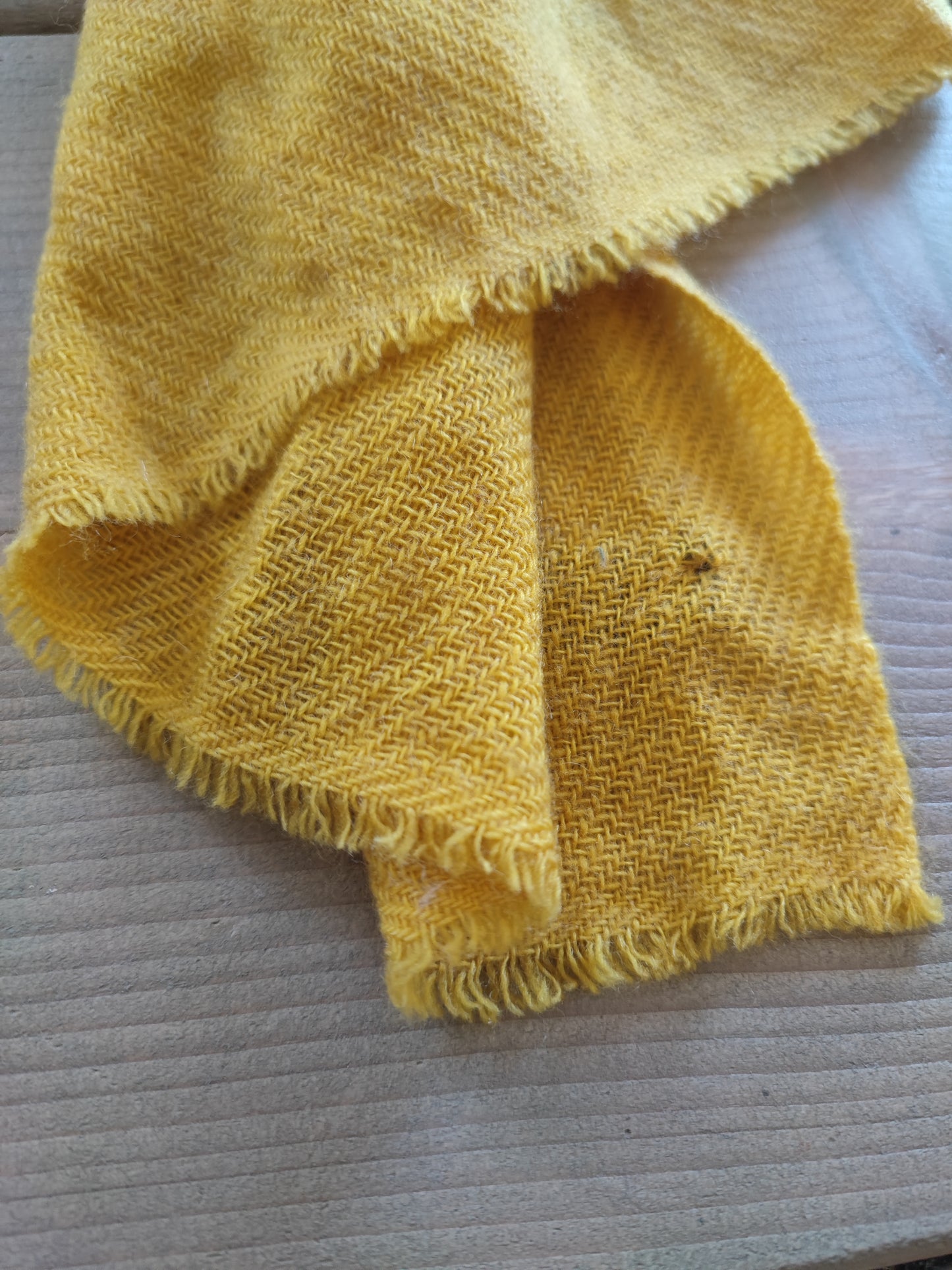 Lyst og mykt beige kasjmirskjerf (kopi)